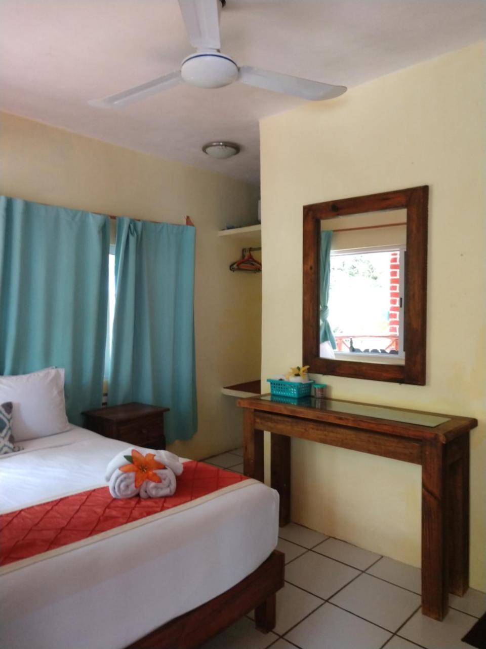 Nido Del Quetzal Hotel Bacalar Exterior photo