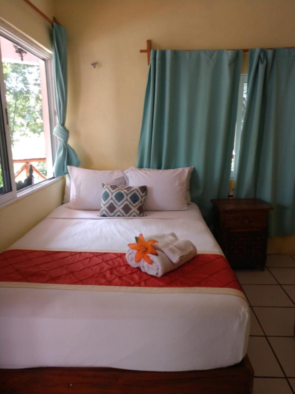 Nido Del Quetzal Hotel Bacalar Exterior photo